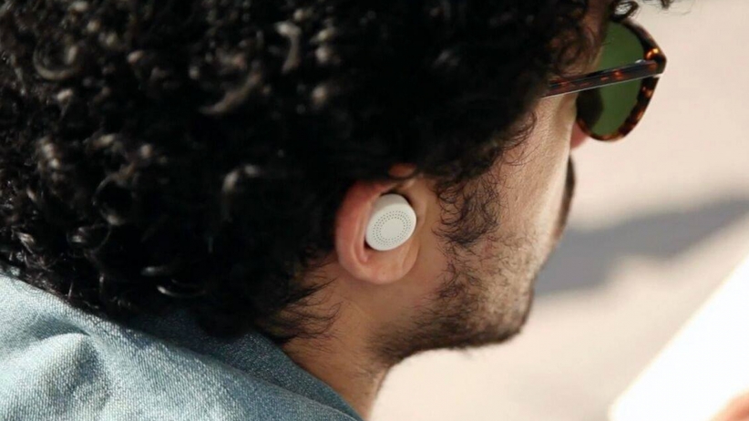 earbuds-doppler-hearing-music-millenials - entrepreneur.com