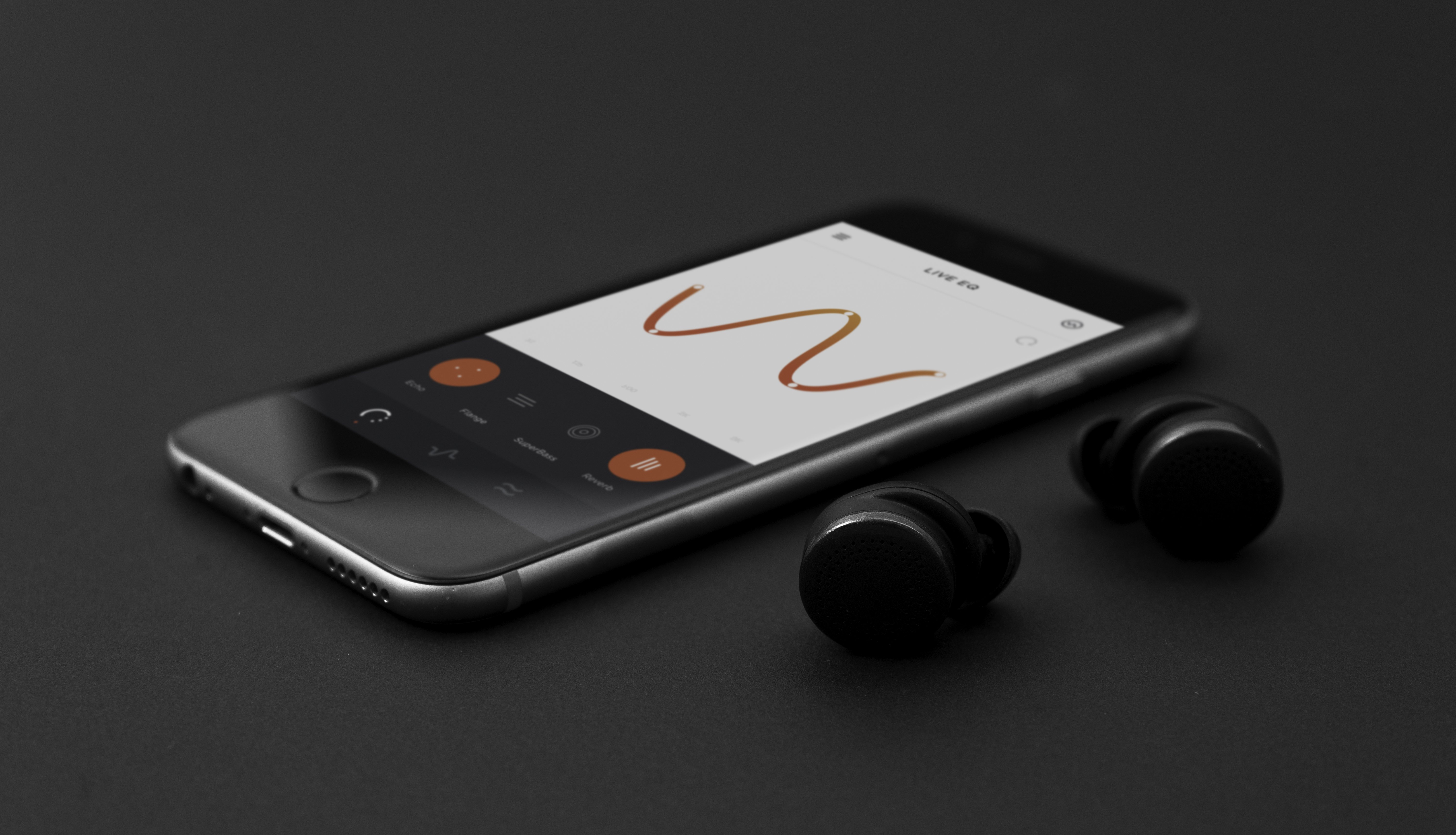 live eq - Business Insider